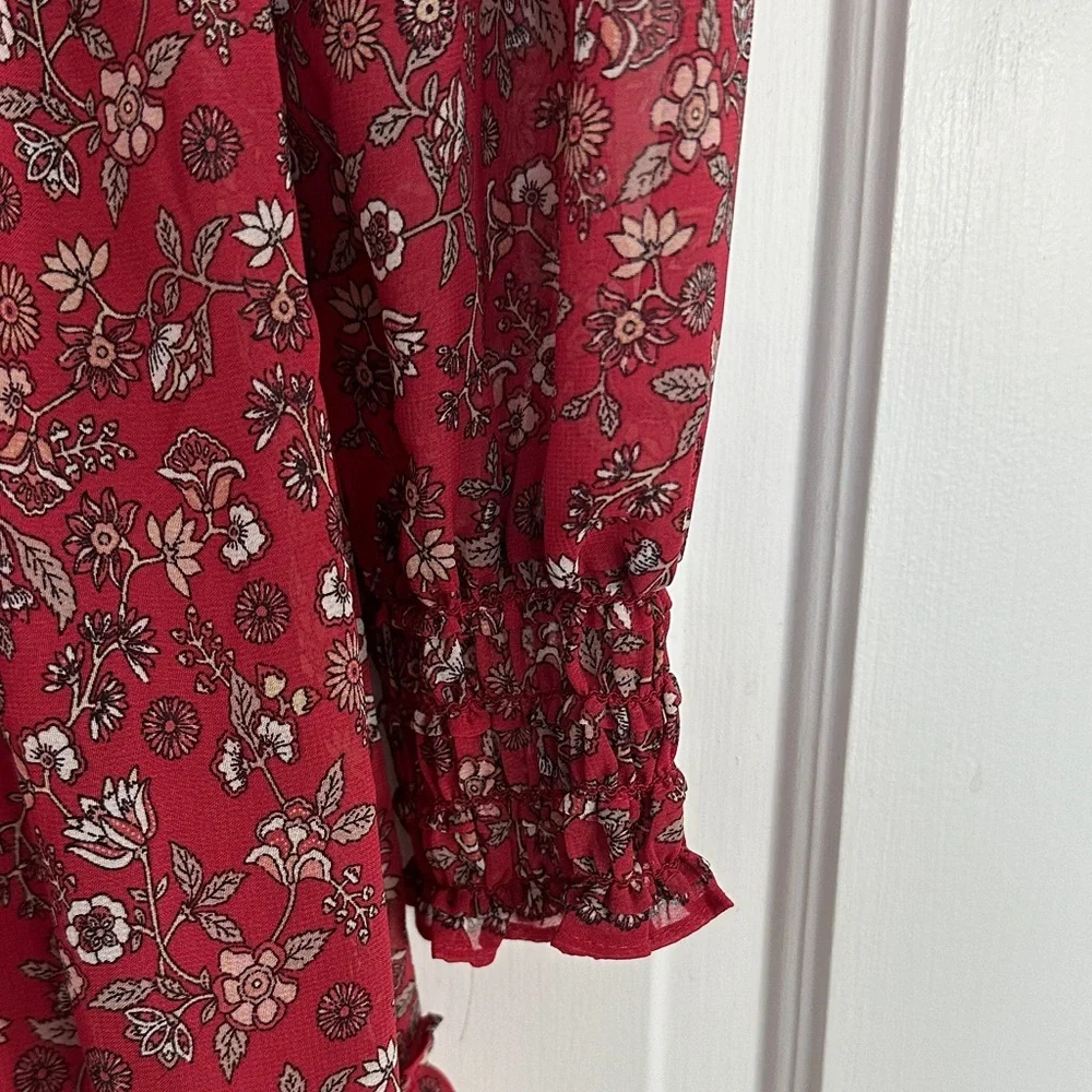 BNWT Max Studio Red Floral Long Sleeve Dress - Picture 5 of 7